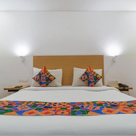 Fabhotel Pantao Stays Gurgaon Exterior photo