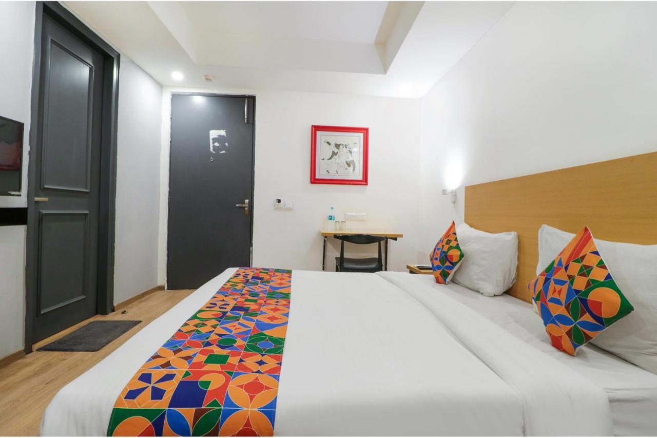 Fabhotel Pantao Stays Gurgaon Exterior photo